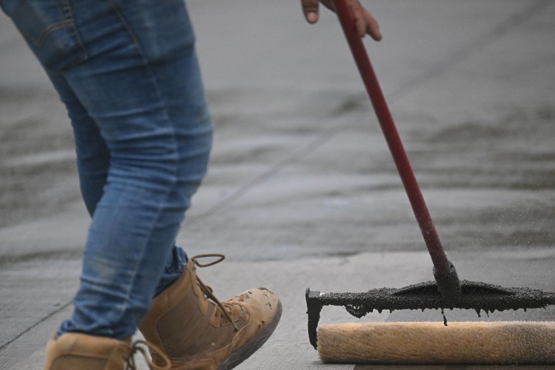 Aplicação de membrana de impermeabilização numa cobertura
